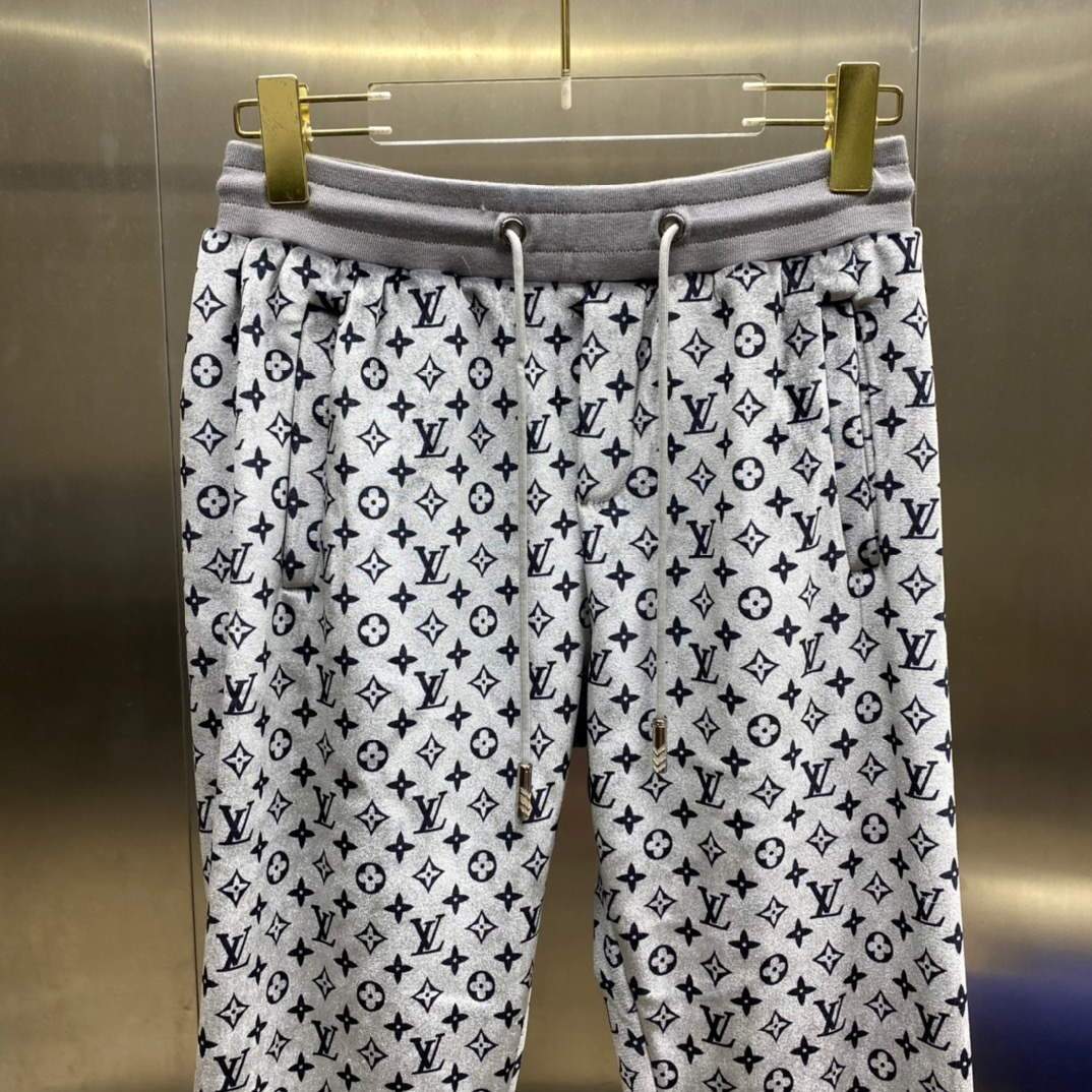 LV Men's Louis Vuitton Tracksuit Clothing Trousers 38123