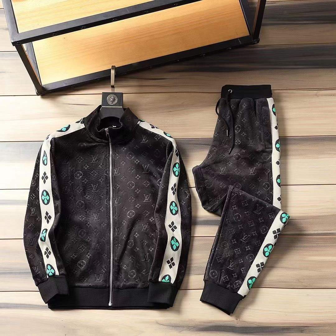 LV Men's Louis Vuitton Tracksuit Clothing Trousers 38127