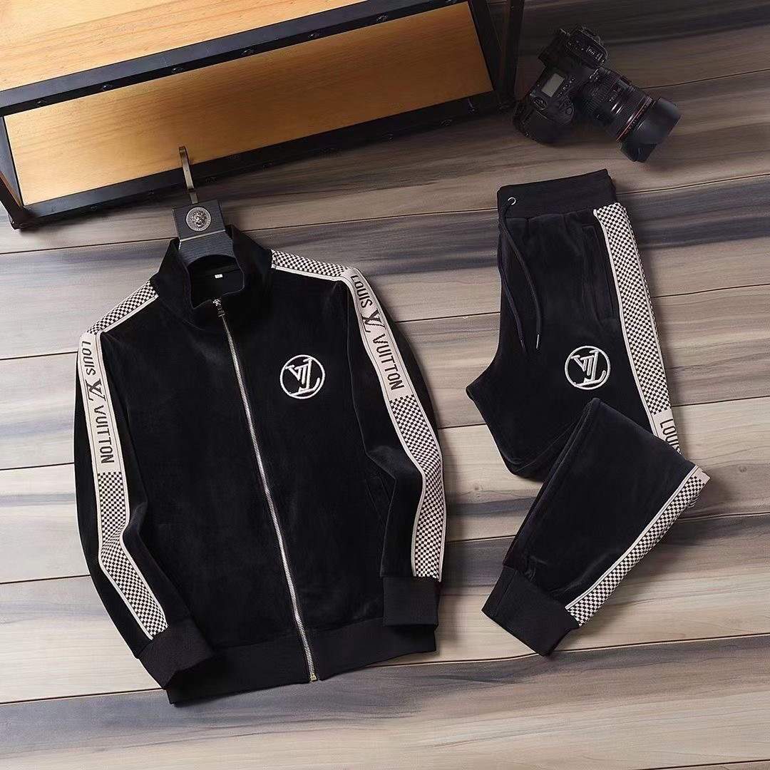 LV Men's Louis Vuitton Tracksuit Clothing Trousers 38122