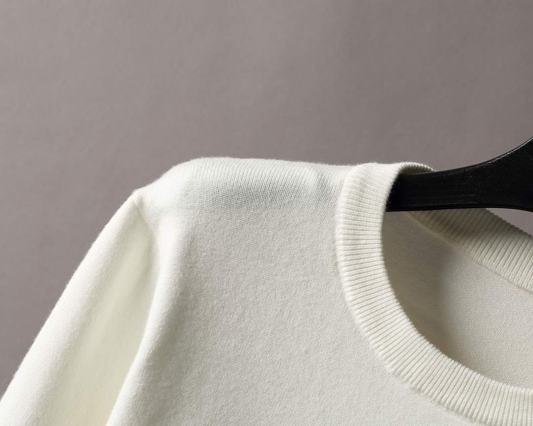 LV Men's Sweaters Designer Louis Vuitton Sweaters and Cardigans Clothing 36020