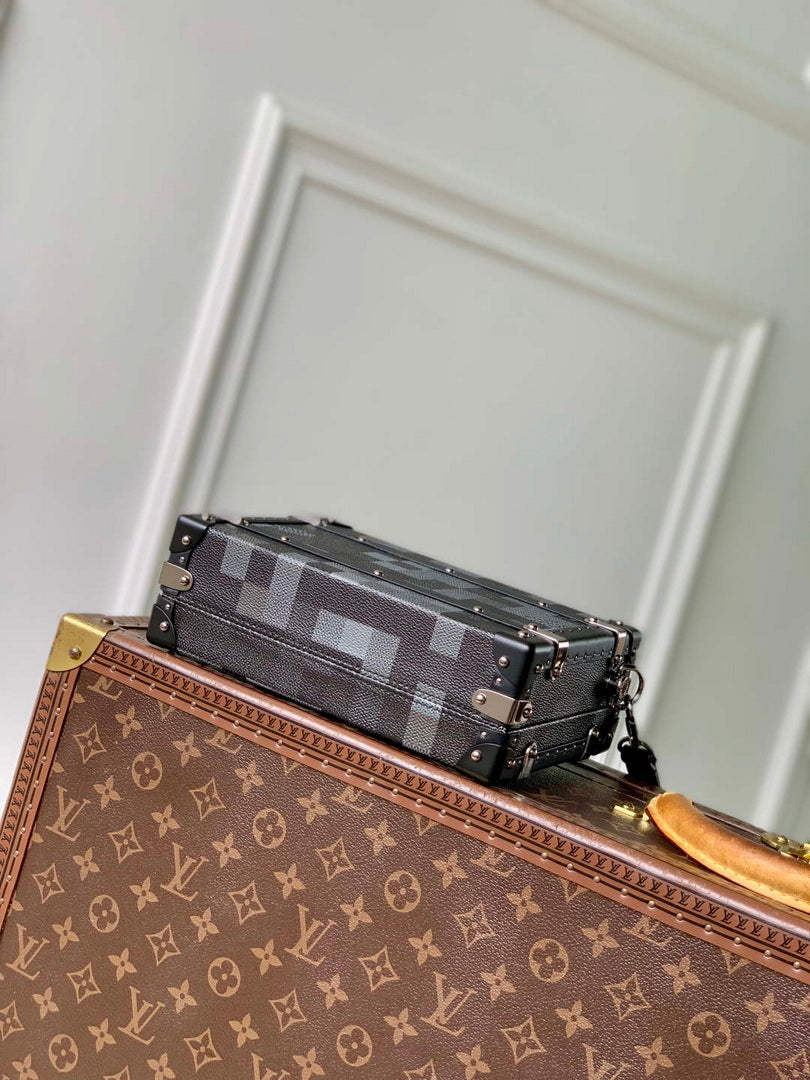 LV N00059 Louis Vuitton Handle Trunk Bag Black