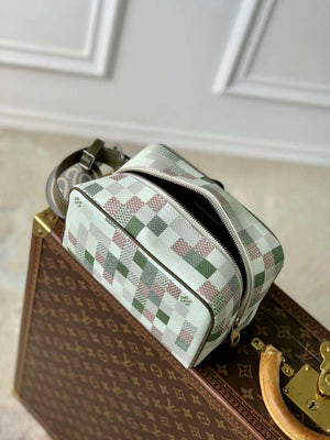 LV N00112 Louis Vuitton Locker Dopp Kit Damoflage Gray White - Default Title - View 9