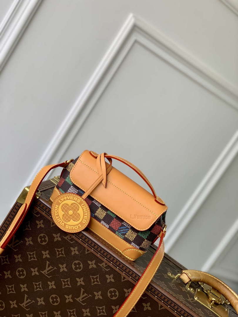LV N00187 Louis Vuitton Steamer East West Wearable Wallet Multicolor