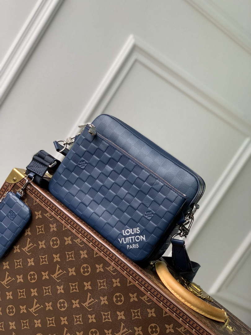 LV N40438 Louis Vuitton Trio Messenger Bag Blue - Default Title - View 1
