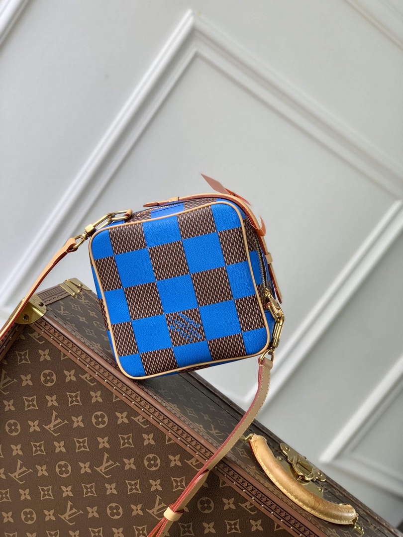 LV N40547 Louis Vuitton Chess Messenger Bag Blue - Default Title - View 2