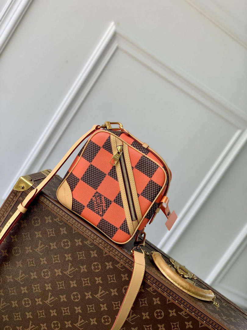 LV N40548 Louis Vuitton Chess Messenger Bag Orange - Default Title - View 3