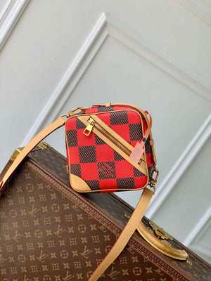 LV N40561 Louis Vuitton Chess Messenger Bag Red - Default Title - View 1