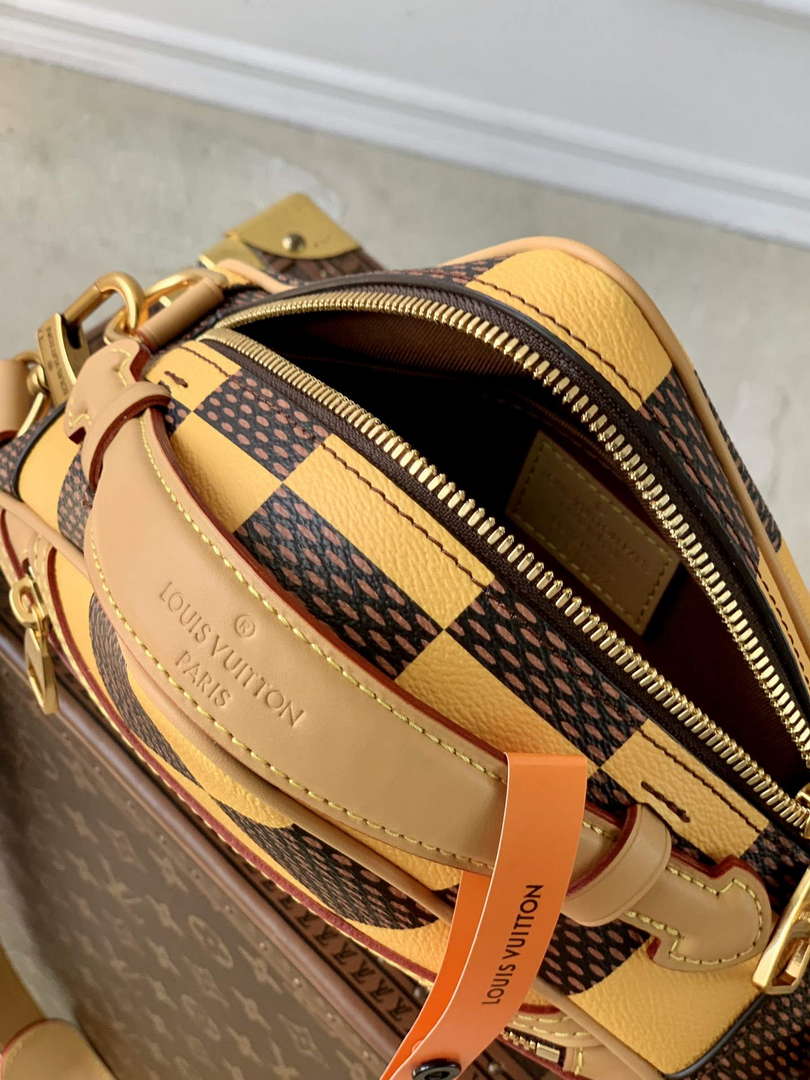 LV N40562 Louis Vuitton Chess Messenger Bag Yellow - Default Title - View 9