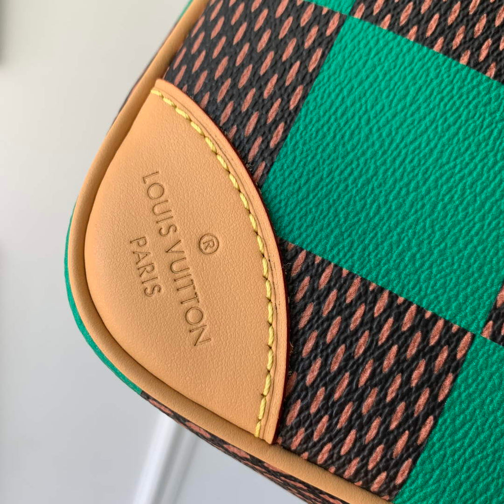 LV N40563 Louis Vuitton Chess Messenger Bag Green