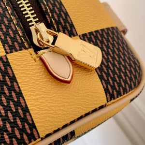 LV N40567 Louis Vuitton Locker Dopp Kit Bag Yellow Damier Other - Default Title - View 6