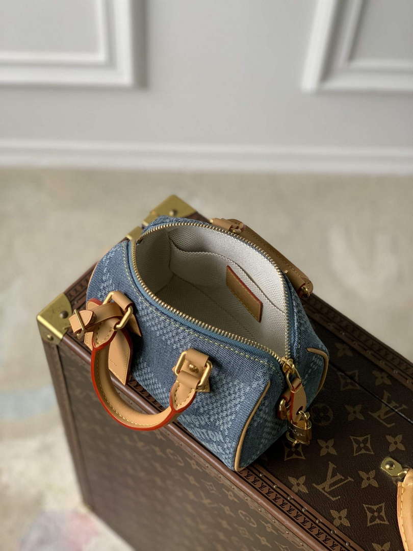 LV N40682 Louis Vuitton Speedy Bandouliere 18 Bag Blue