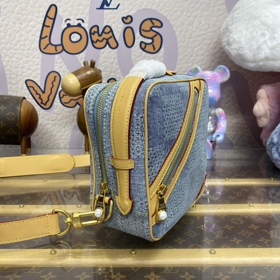 LV N40706 Louis Vuitton Chess Messenger Bag Blue