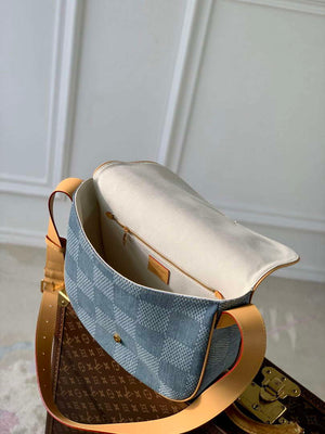 LV N40743 Louis Vuitton Montsouris Messenger MM Damier Cross-body Bag Blue - Default Title - View 9