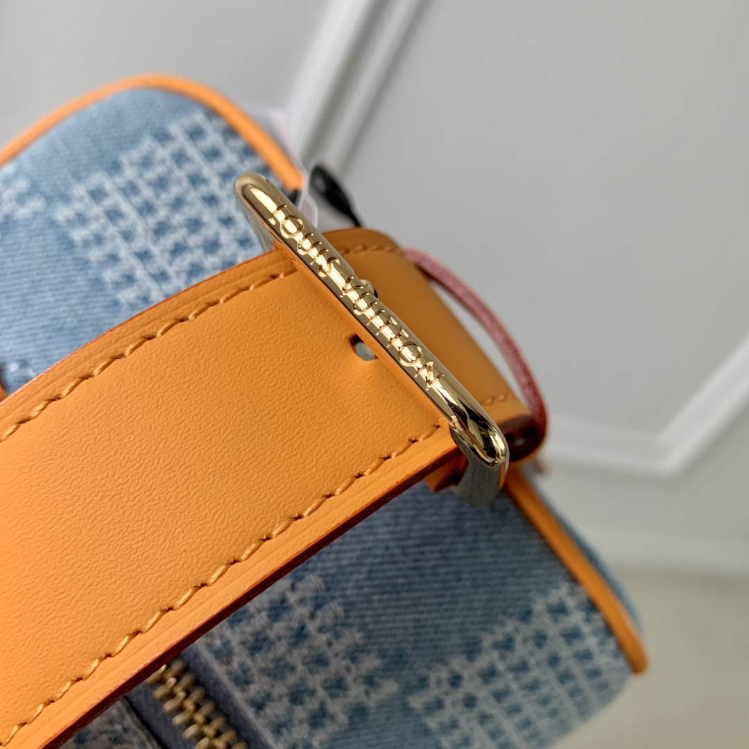 LV N40753 Louis Vuitton Locker Dopp Kit Bag Blue - Default Title - View 4