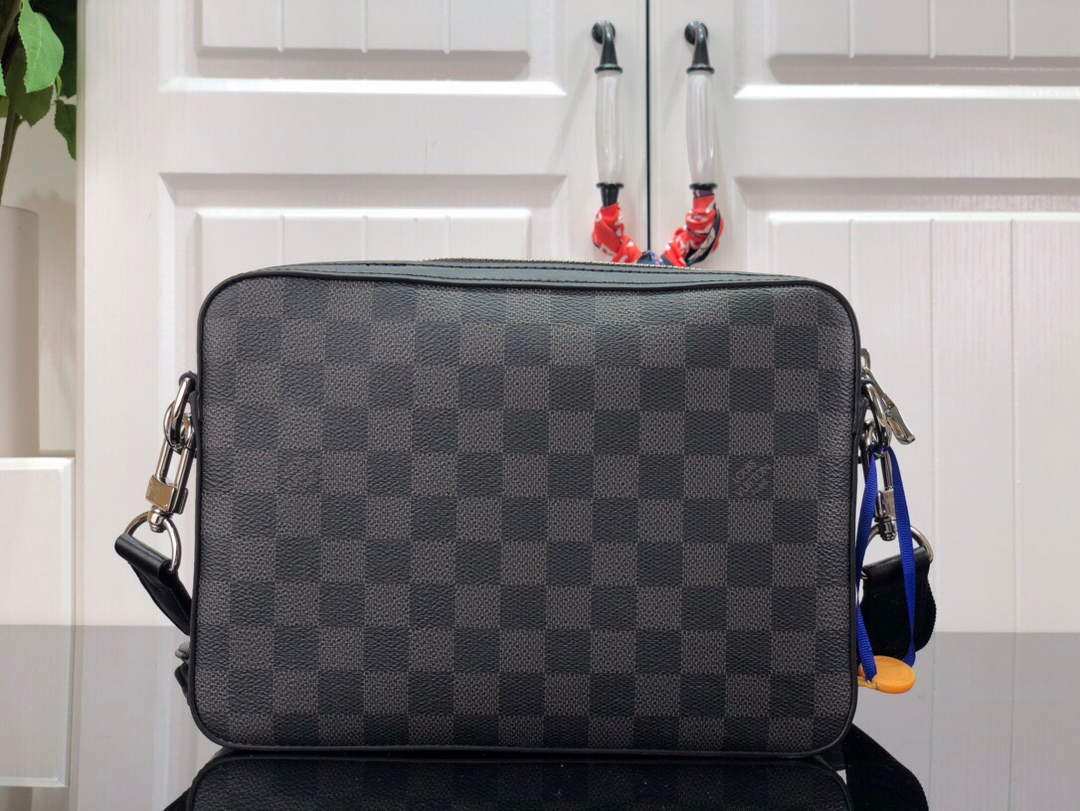 LV N58040 Louis Vuitton Trio Messenger Bag Black - Default Title - View 3