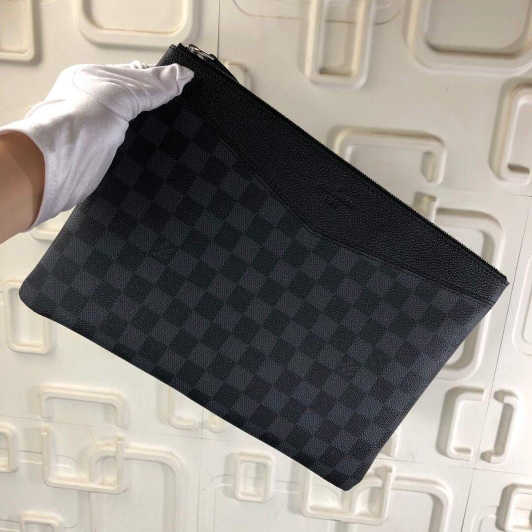 LV N64590 Louis Vuitton Daily Pouch Eclipse Canvas M62260 Bag