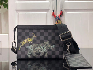 LV N64608 Louis Vuitton Gaston Wearable Wallet Black - Default Title - View 3