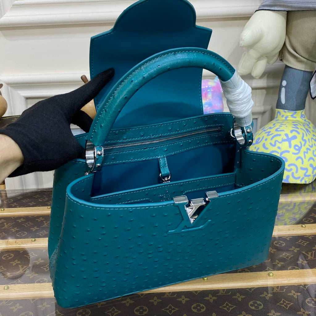 LV N81279 Louis Vuitton Capucines MM Handbag Lake blue