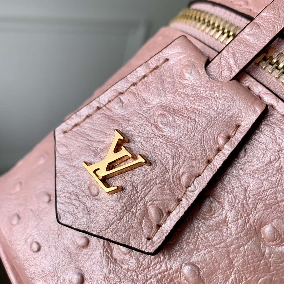 LV N85820 Louis Vuitton Vanity Chain Pouch Ostrich leather Bag Pink Glaze