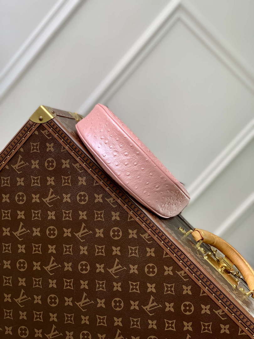 LV N85900 Louis Vuitton Loop Pm Ostrich leather Bag Pink Glaze