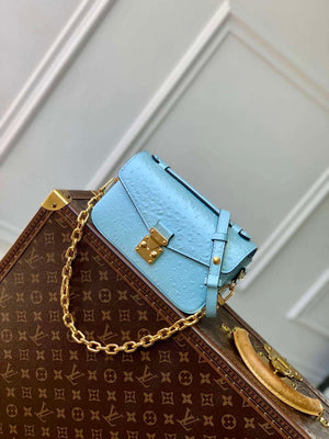 LV N85902 Louis Vuitton Pochette M¨¦tis East West Bag Ostrich leather Blue Glaze - Default Title - View 1