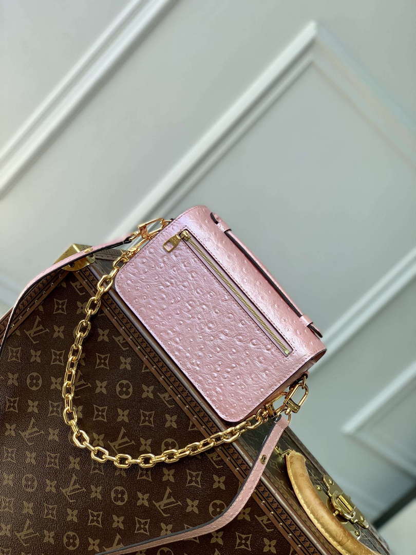 LV N85902 Louis Vuitton Pochette M¨¦tis East West Bag Ostrich leather Pink Glaze