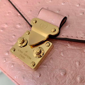 LV N85902 Louis Vuitton Pochette M¨¦tis East West Bag Ostrich leather Pink Glaze - Default Title - View 5