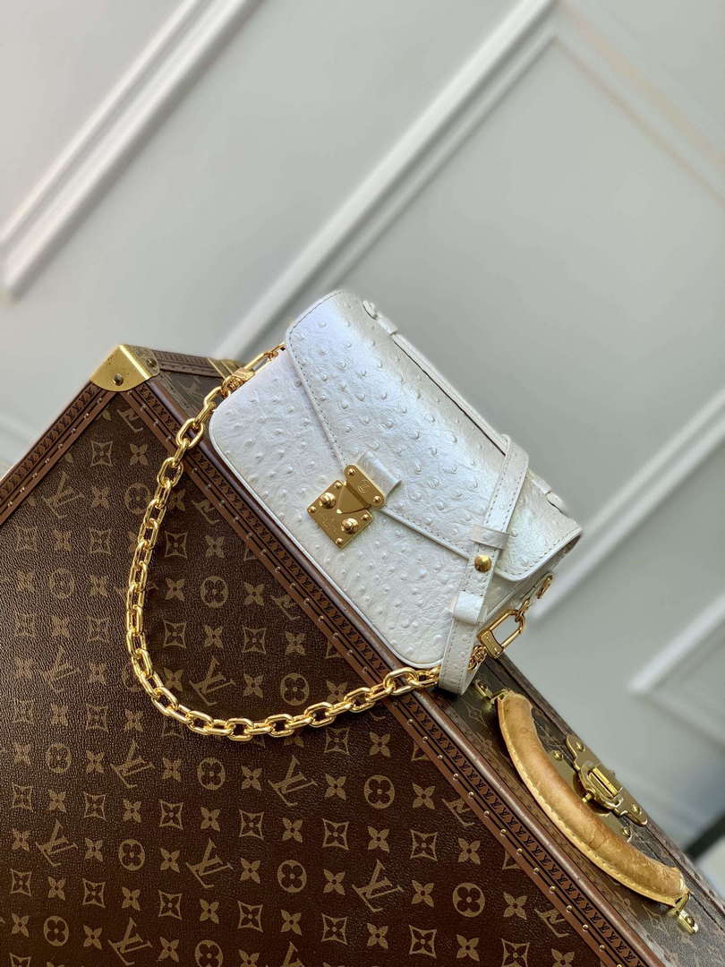 LV N85902 Louis Vuitton Pochette M¨¦tis East West Bag Ostrich leather White Pearl - Default Title - View 1