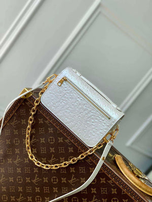 LV N85902 Louis Vuitton Pochette M¨¦tis East West Bag Ostrich leather White Pearl - Default Title - View 3