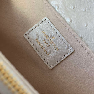 LV N85902 Louis Vuitton Pochette M¨¦tis East West Bag Ostrich leather White Pearl - Default Title - View 8