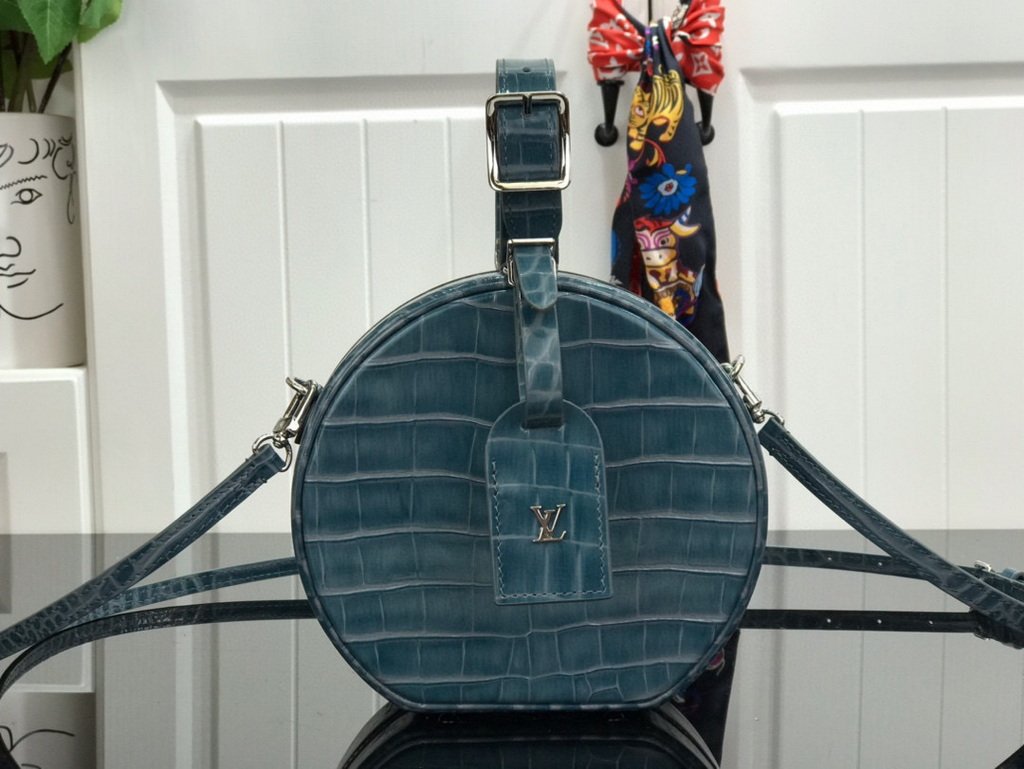 LV M90219 Blue