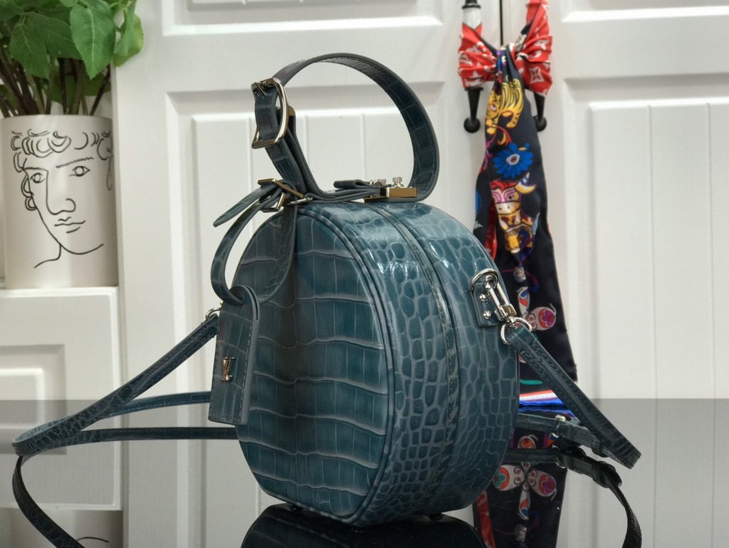 LV M90219 Blue