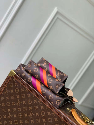 LV P01952 Louis Vuitton Trio Toilet Pouch Mon Monogram Brown - Default Title - View 3