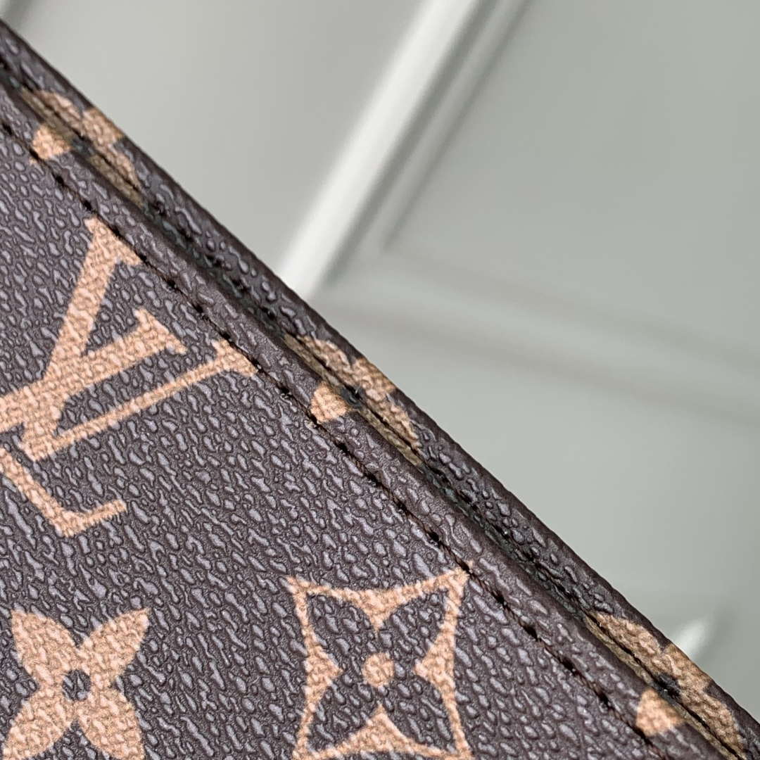 LV P01952 Louis Vuitton Trio Toilet Pouch Mon Monogram Brown - Default Title - View 5
