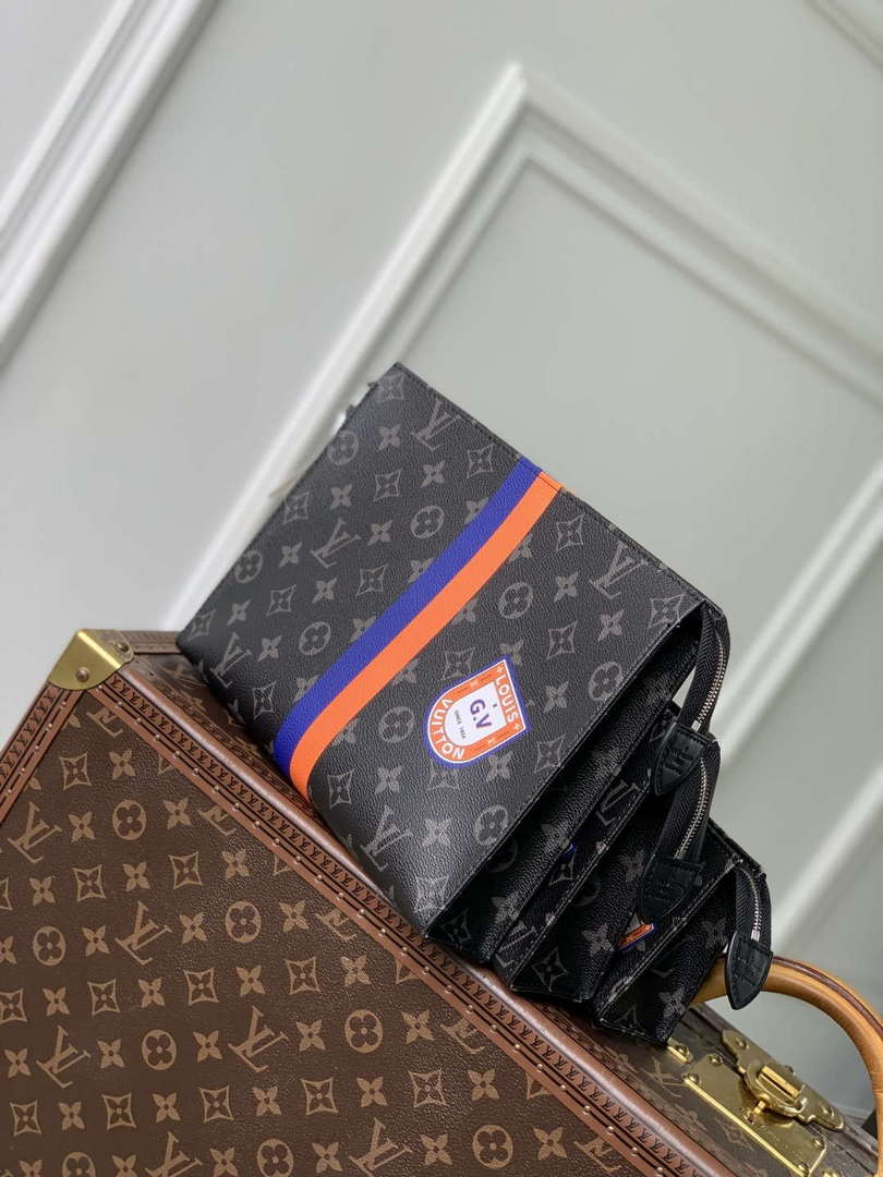 LV P01957 Louis Vuitton Trio Toilet Pouch Mon Monogram Black
