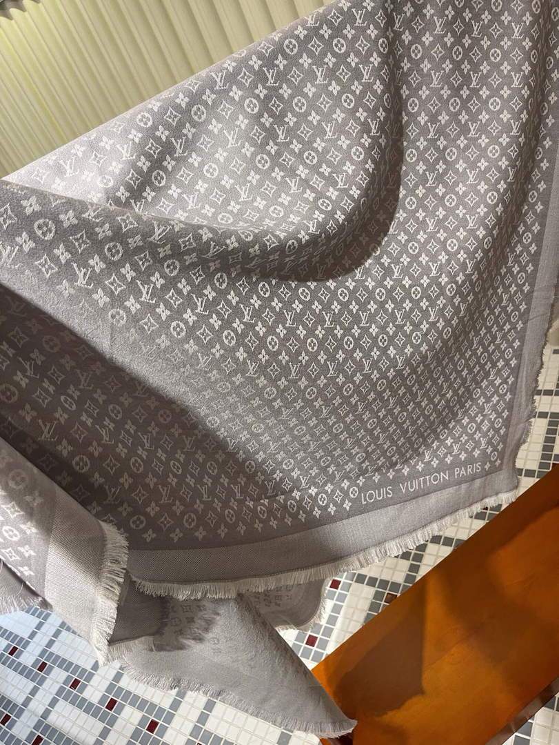 LV Scarves Louis Vuitton Monogram Shawl Scarf M60004