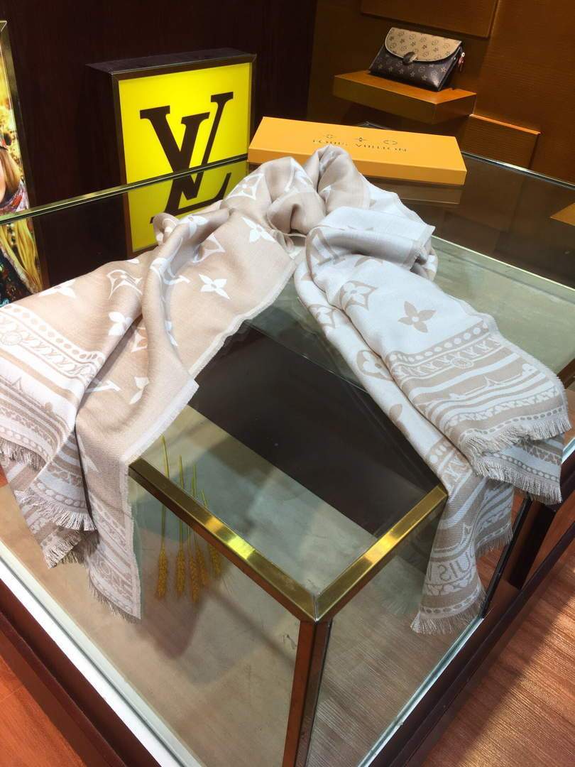 LV Scarves Louis Vuitton Monogram Shawl Scarf M60009