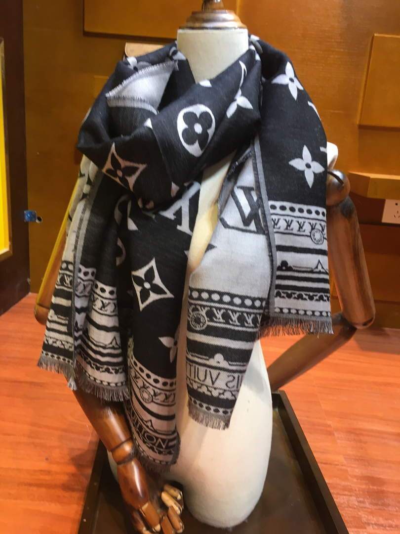LV Scarves Louis Vuitton Monogram Shawl Scarf M60010