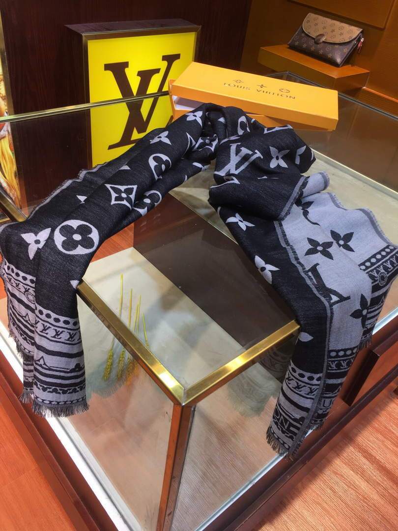 LV Scarves Louis Vuitton Monogram Shawl Scarf M60010