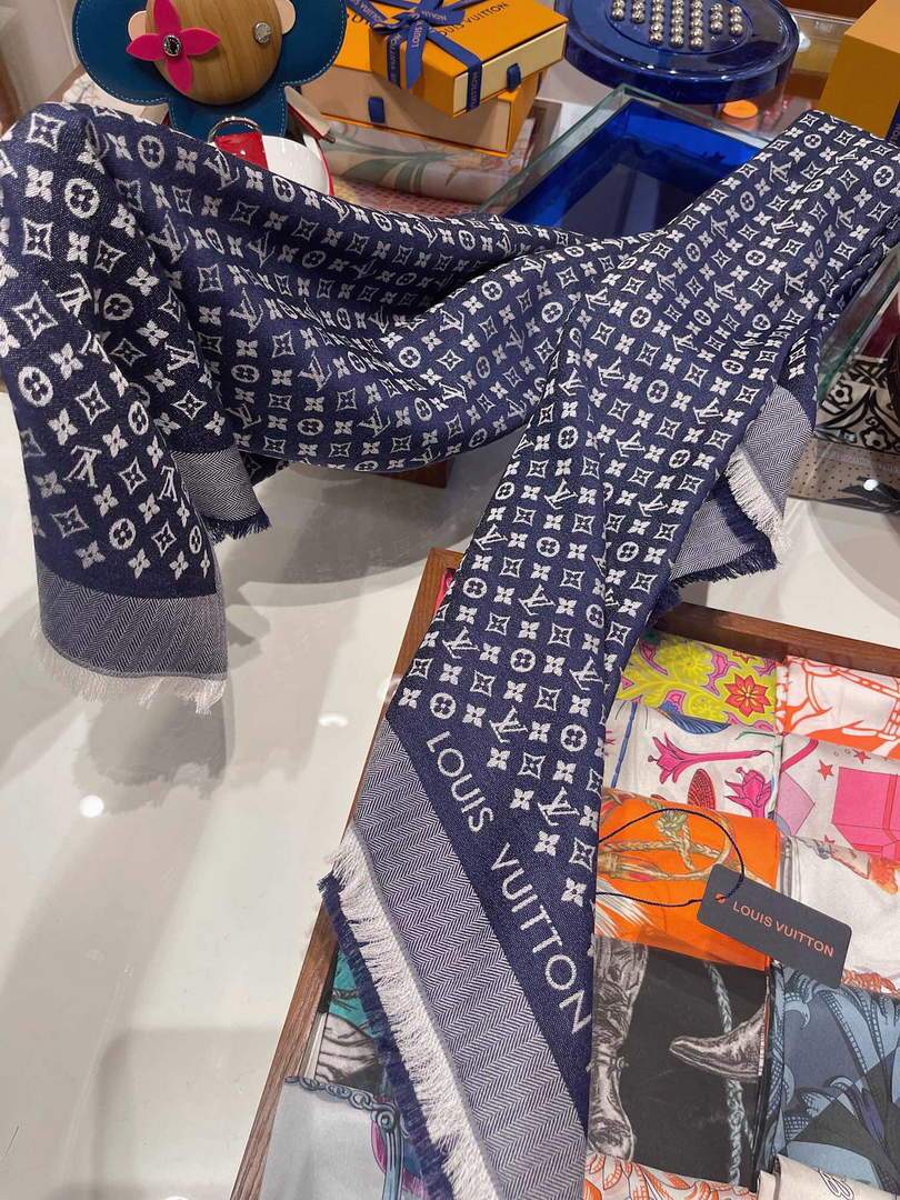 LV Scarves Louis Vuitton Monogram Shawl Scarf M60002