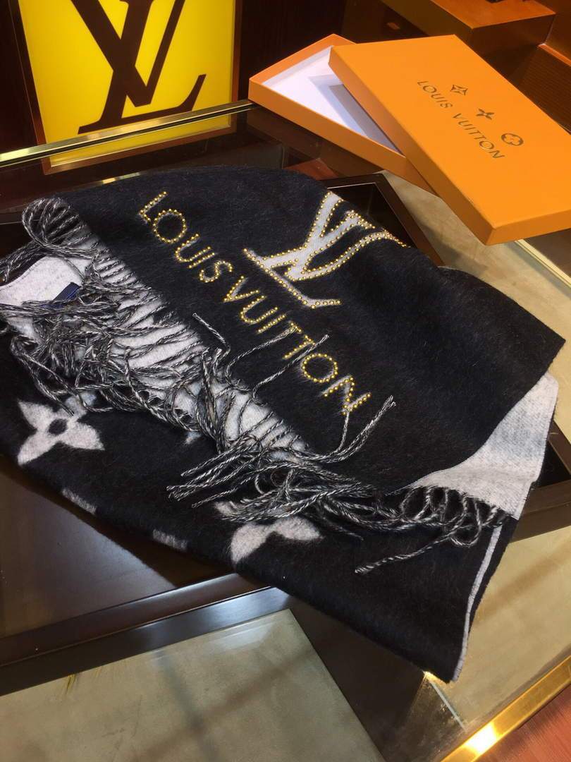 LV Scarves Louis Vuitton Monogram Shawl Scarf M60011