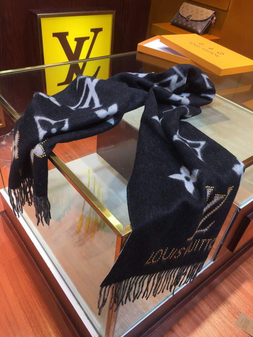LV Scarves Louis Vuitton Monogram Shawl Scarf M60011