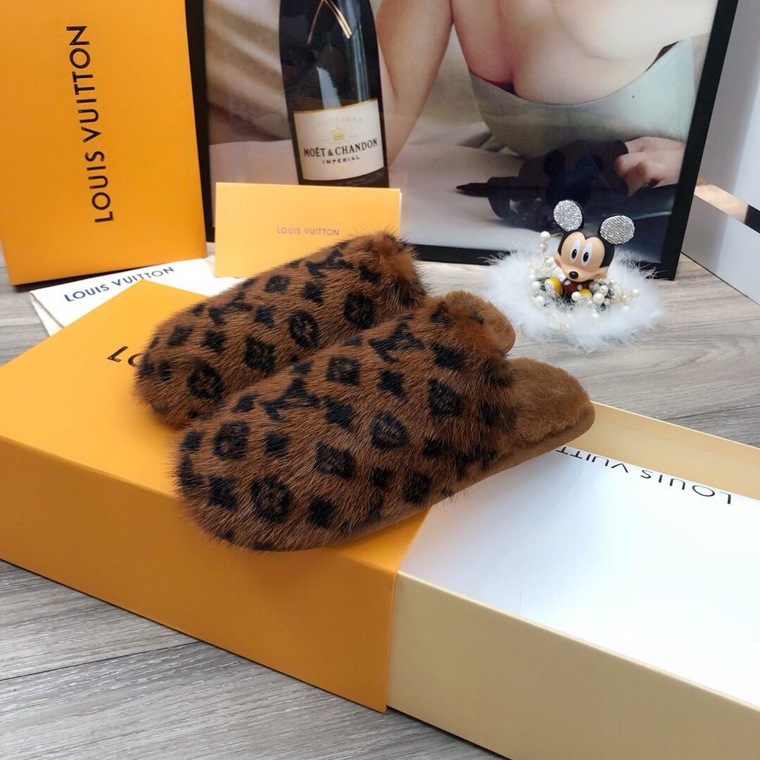 LV Slippers Designer Louis Vuitton Home Slippers 81094 Brown - luxibagsmall