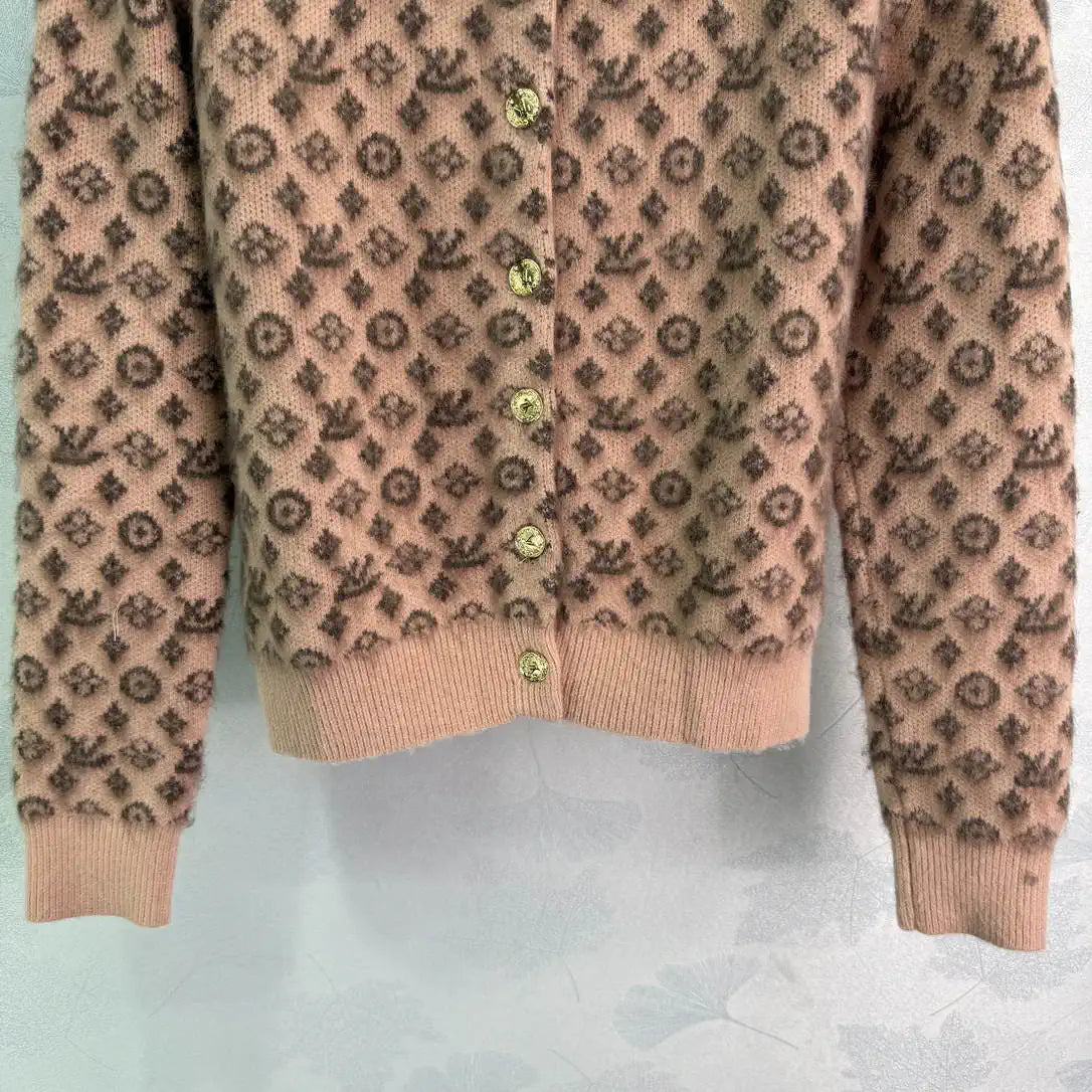 LV Women Sweaters Louis Vuitton Knitted crew neck cardigan L36032