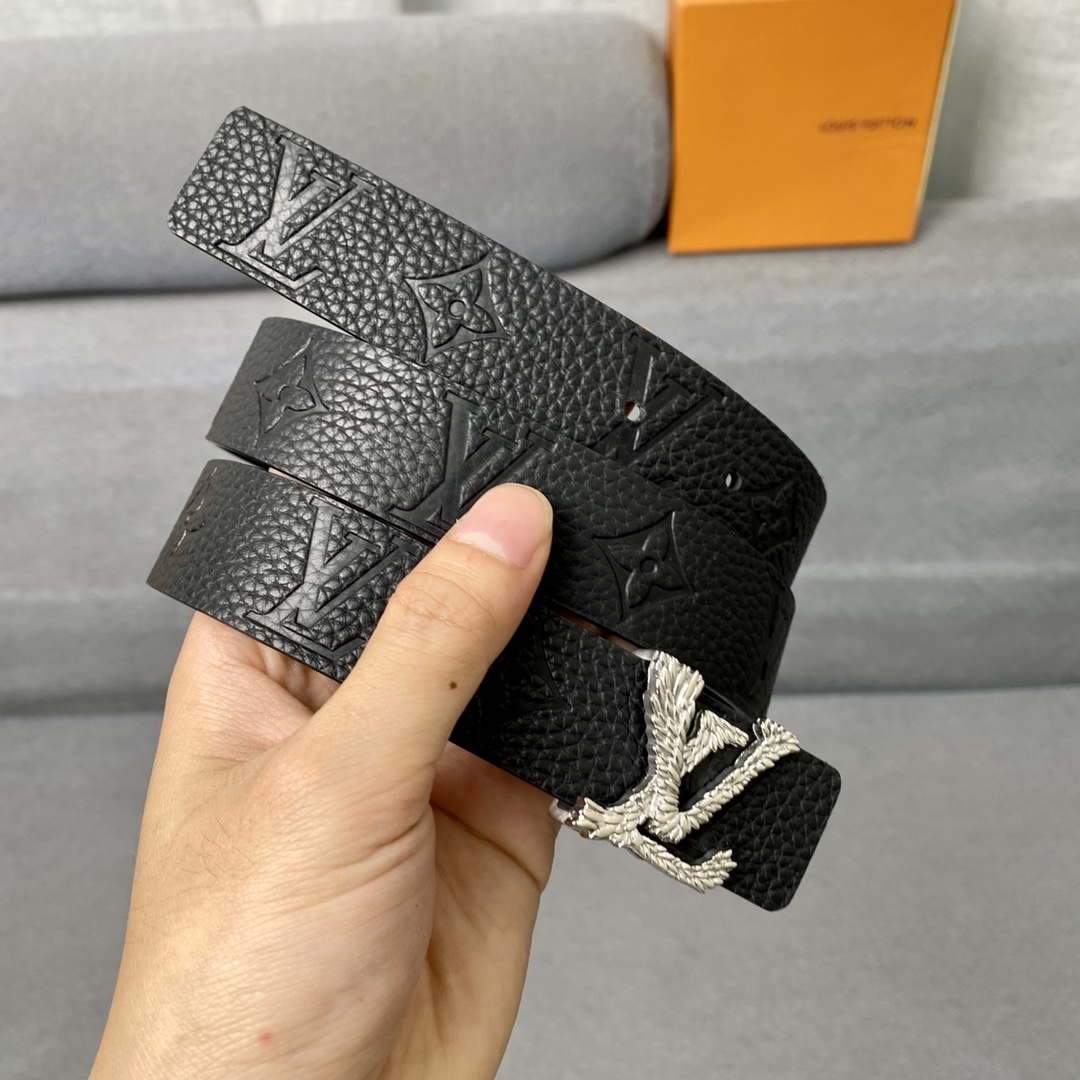 LV Women's Belts Collection Louis Vuitton Initials 30MM Belt 19010