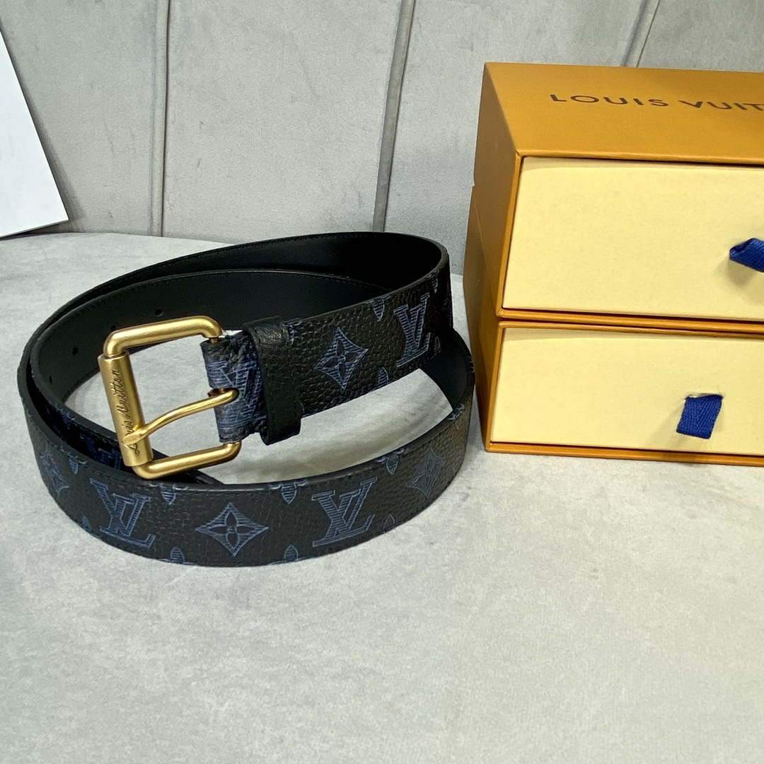 LV Women's Men's Belts Collection Louis Vuitton Initials 34MM Belt 19062
