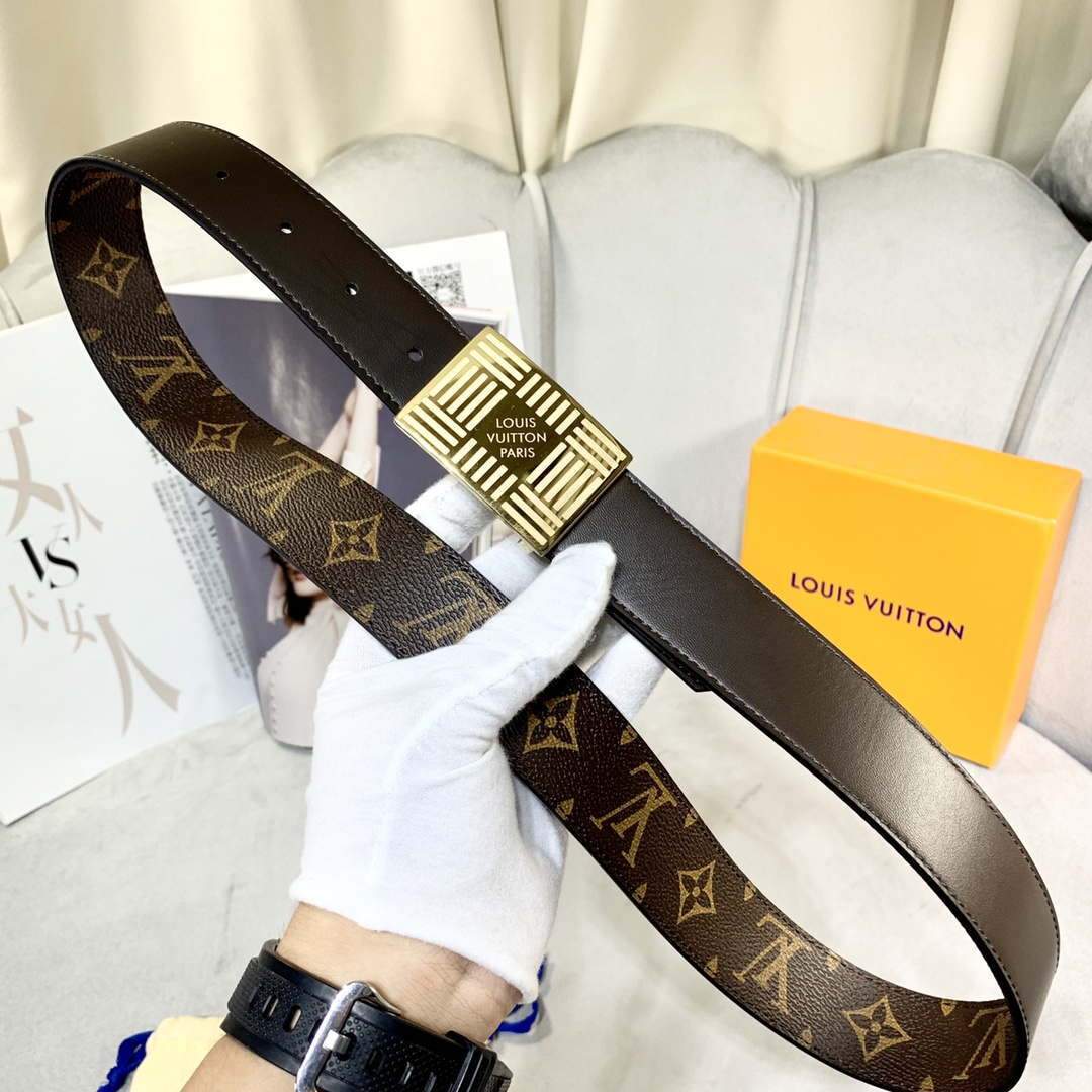 LV Women's Men's Belts Collection Louis Vuitton Initials 35MM Belt 19061