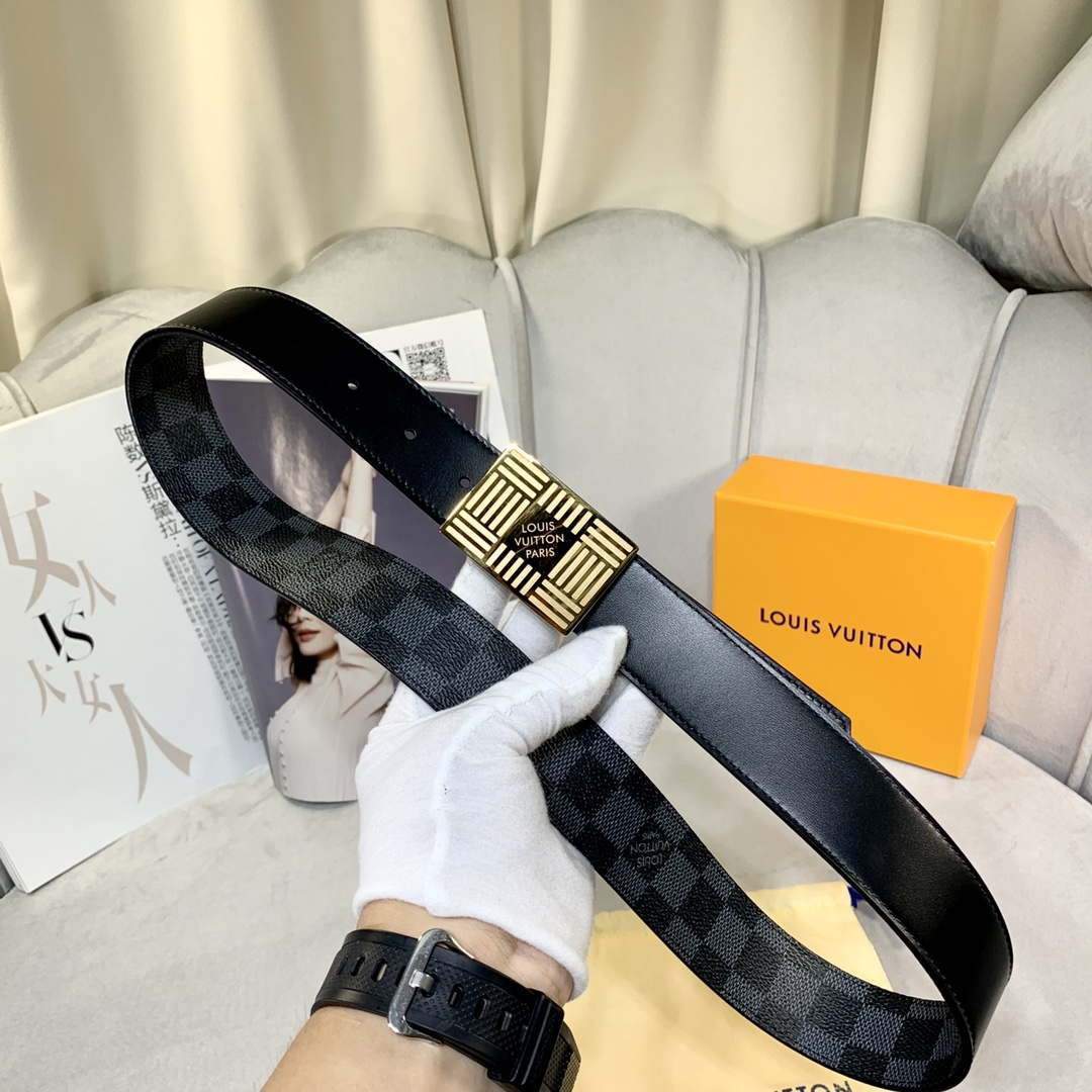 LV Women's Men's Belts Collection Louis Vuitton Initials 35MM Belt 19061