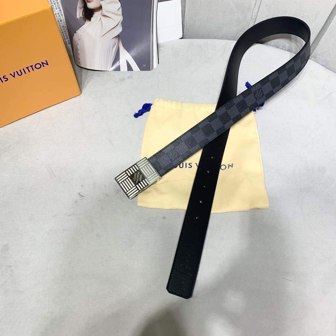 LV Women's Men's Belts Collection Louis Vuitton Initials 35MM Belt 19061