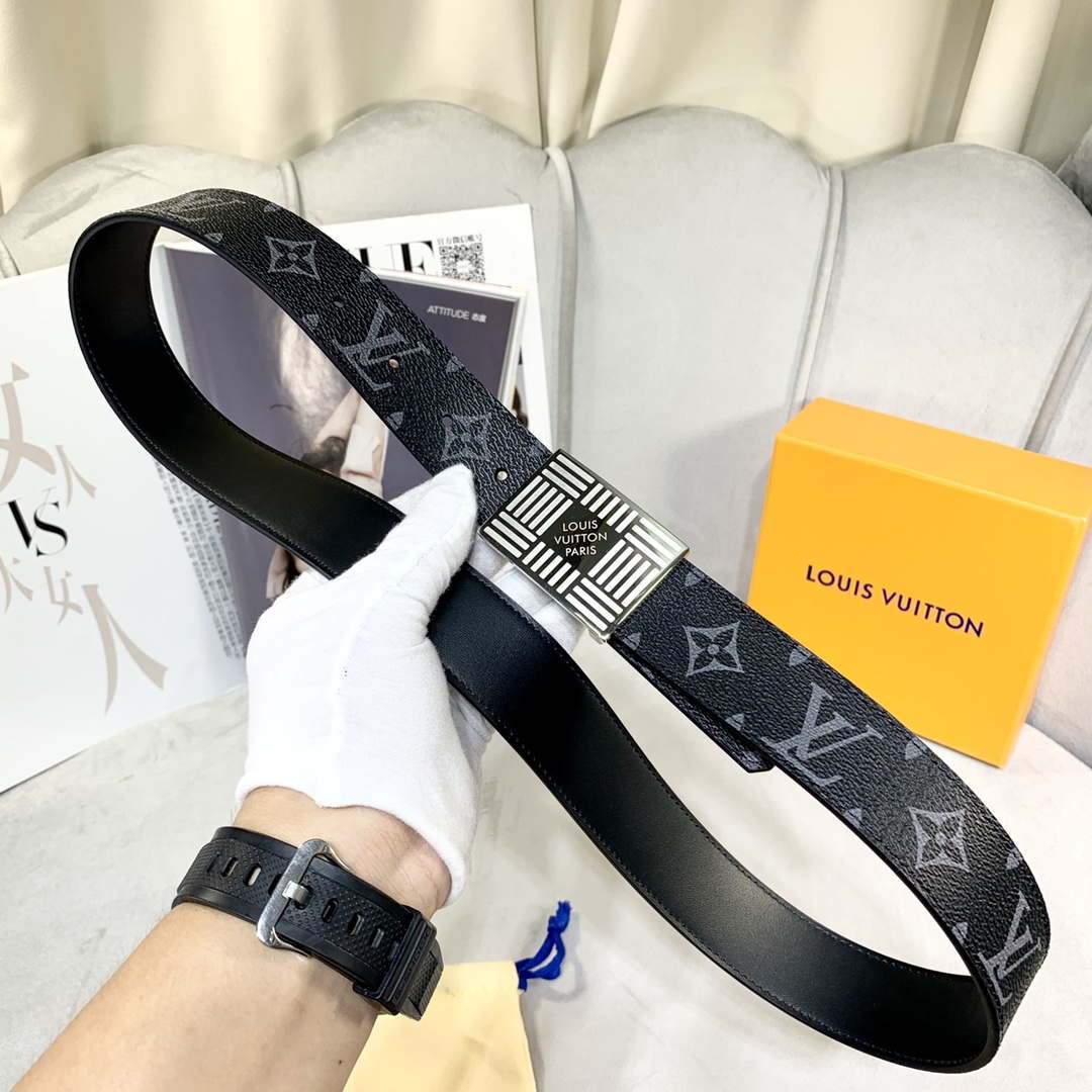 LV Women's Men's Belts Collection Louis Vuitton Initials 35MM Belt 19061